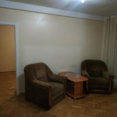 Дворец Украина Двухкомнатная Kiev Exterior foto